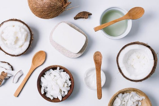 Coconut Oil & MCT Oil. Whats the Difference? - Seb